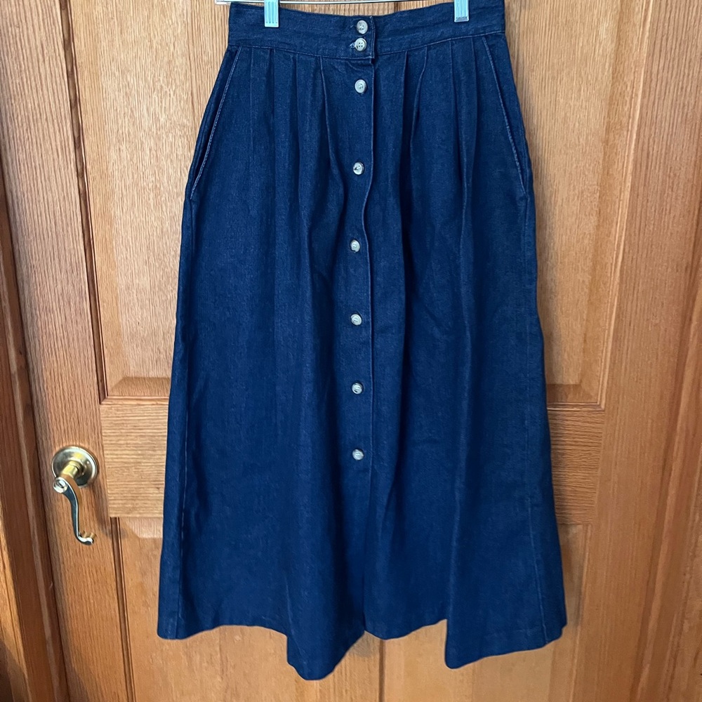 A-Line Button-Front Midi Skirt in Navy